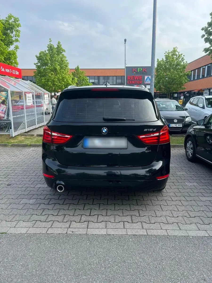 Gebraucht BMW 216 120 PS (88 kW) 2018 Schwarz Coupé