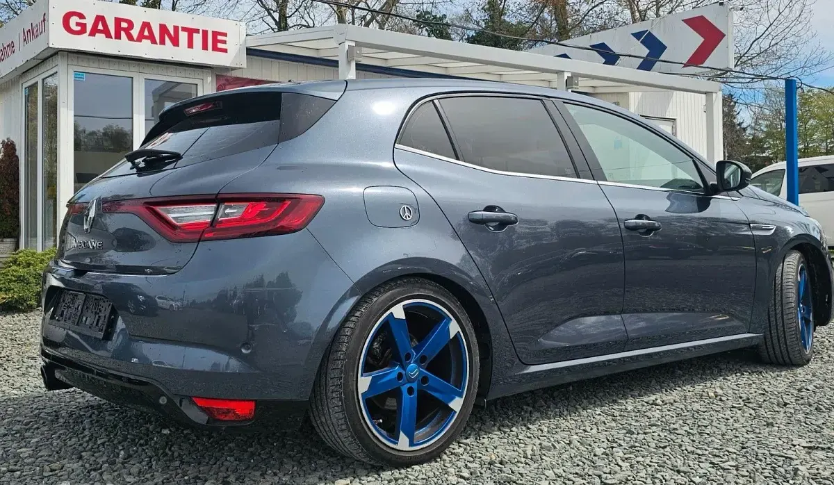 Gebraucht Renault Mégane 132 PS (97 kW) 2016 Grau Limousine