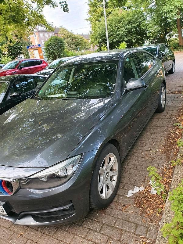 Grau Gebraucht 2013 BMW 318 Gran Turismo Limousine | 10.000 € (Guter Preis) - Bild 1/4