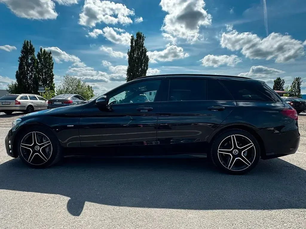 Gebraucht Mercedes C220 Edition 194 PS (142 kW) 2021 Schwarz Kombi