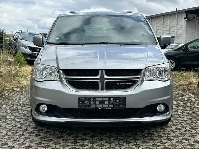 Gebraucht Dodge Grand Caravan 287 PS (211 kW) 2017 Grau Van / Kleinbus
