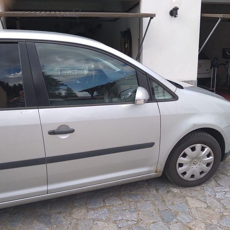 Gebraucht VW Touran Basis 116 PS (85 kW) 2004 Silber Van / Kleinbus