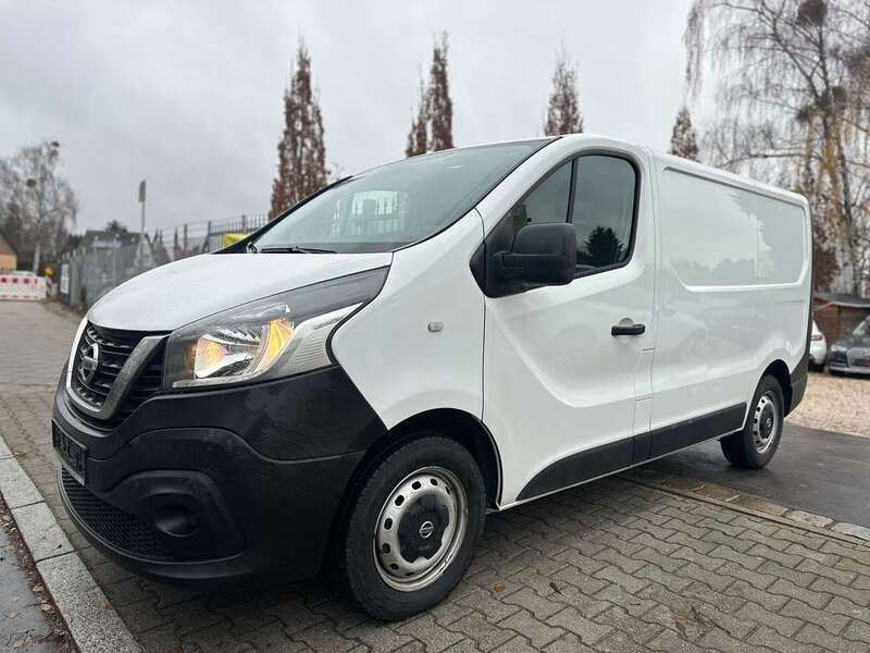 Weiß Gebraucht 2019 Nissan NV300 Van | 10.999 € (Superpreis) - Bild 1/4