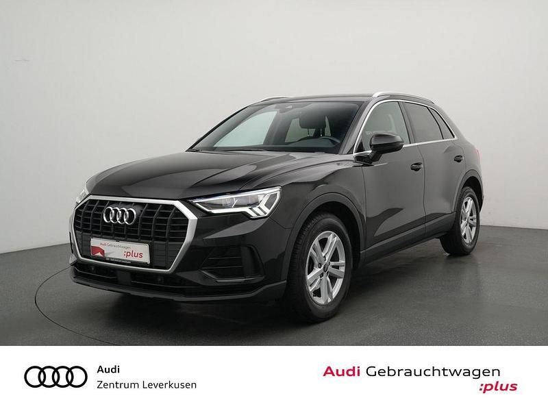 Gebraucht Audi Q3 Ambiente 150 PS (110 kW) 2023 Mythosschwarz metallic SUV