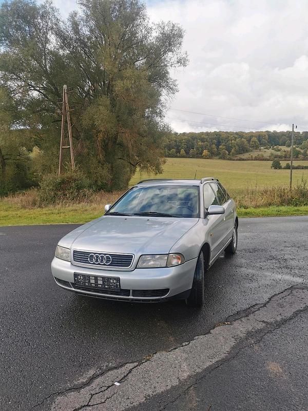 Gebraucht Audi A4 110 PS (80 kW) 1998 Silber Kombi