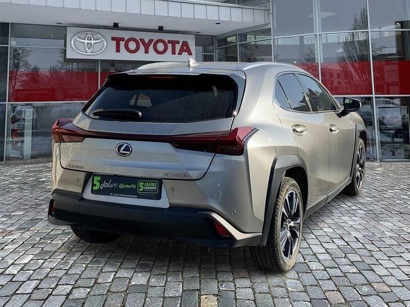 Gebraucht Lexus UX 184 PS (135 kW) 2023 Andere SUV