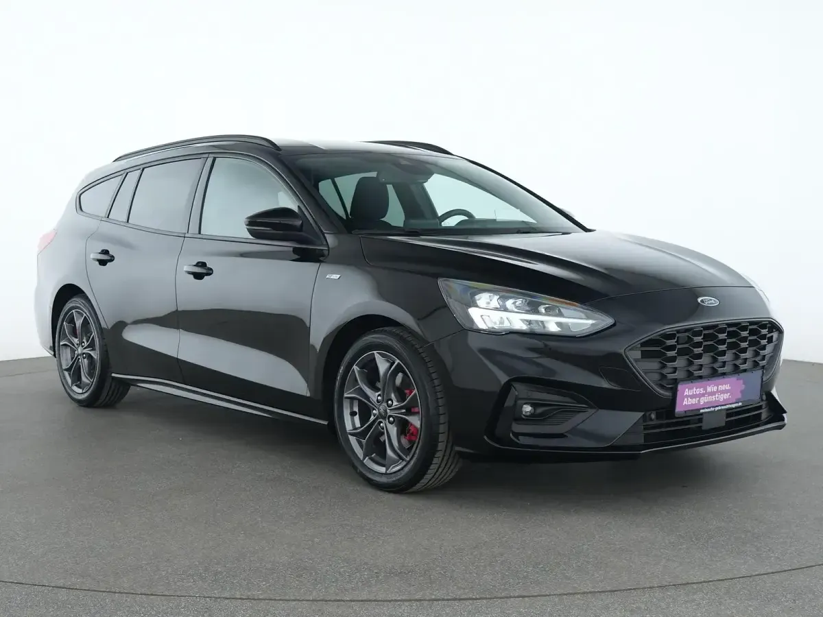 Gebraucht Ford Focus ST-Line 125 PS (91 kW) 2021 Schwarz Limousine