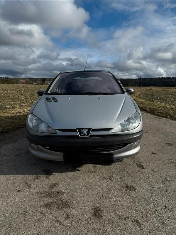 Silber Gebraucht 2003 Peugeot 206 Kleinwagen | 899 € (Fairer Preis) - Bild 1/4