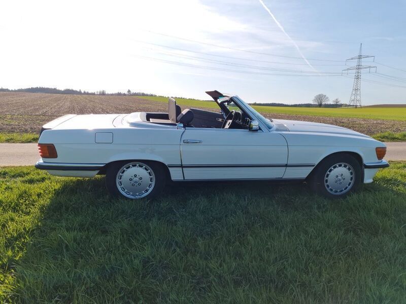 Weiß Gebraucht 1985 Mercedes SL380 Cabrio | 39.500 € - Bild 1/4