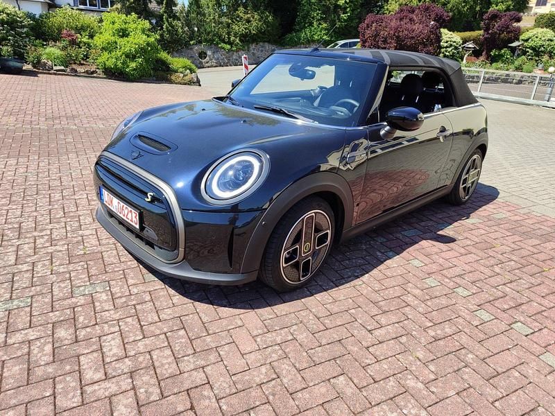 Gebraucht Mini One Cabriolet 184 PS (135 kW) 2023 Schwarz Cabrio