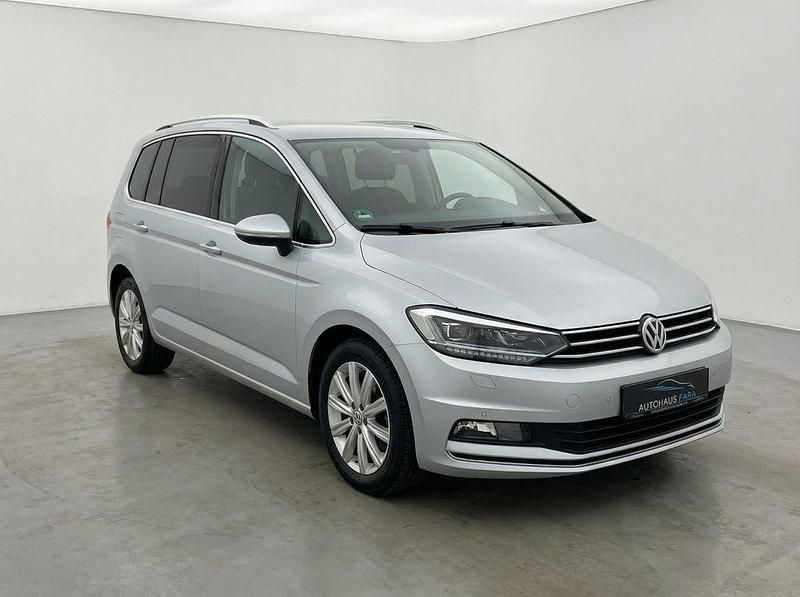 Gebraucht VW Touran Highline 150 PS (110 kW) 2016 Silber Van / Kleinbus