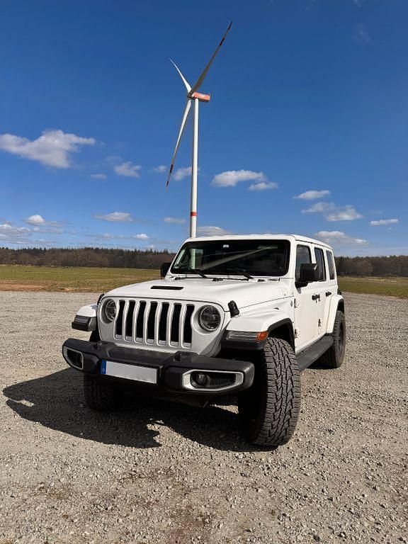 Weiß Gebraucht 2018 Jeep Wrangler Sahara SUV | 37.590 € (Fairer Preis) - Bild 1/4