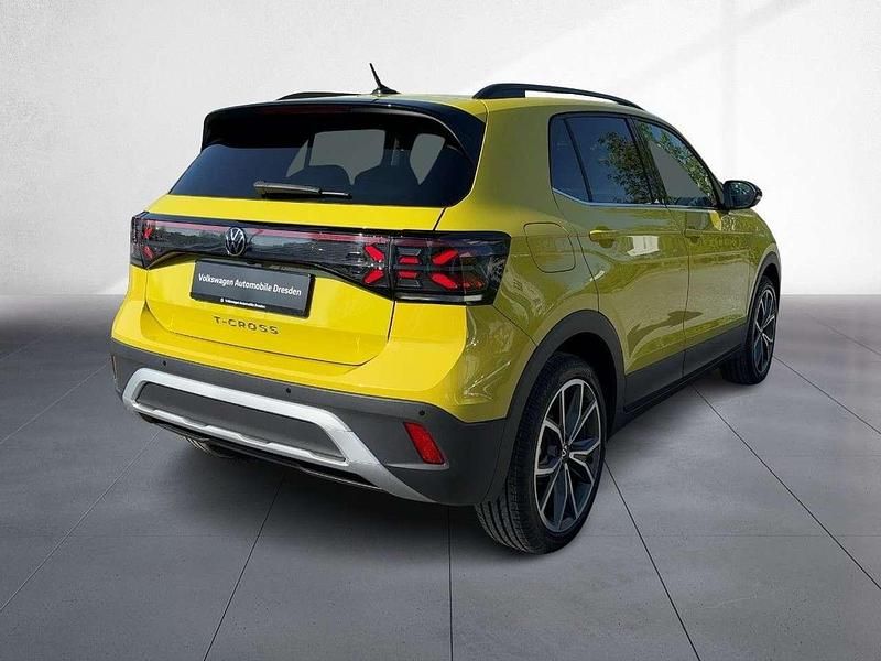 Neu VW T-Cross Style 116 PS (85 kW) 2026 Grape yellow SUV