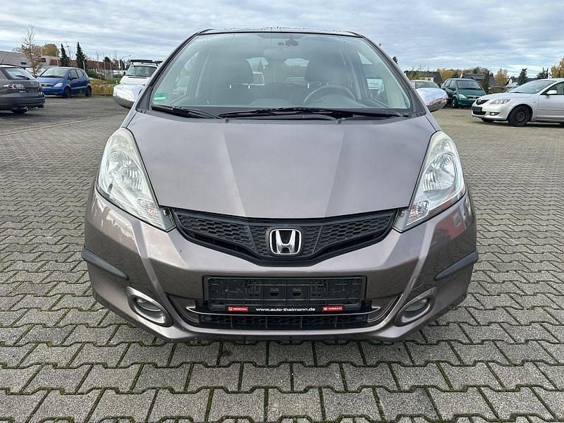Braun Gebraucht 2011 Honda Jazz Elegance Kleinwagen | 4.490 € (Superpreis) - Bild 1/4