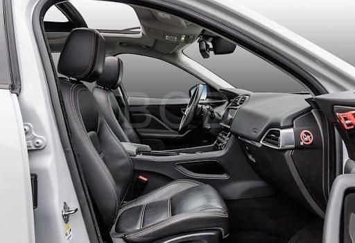 Gebraucht Jaguar F-Pace Prestige 340 PS (250 kW) 2017 Yulong white (weiß) SUV