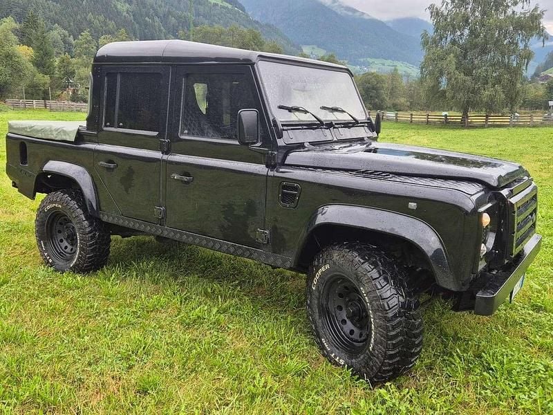 Schwarz Gebraucht 2001 Land Rover Defender Kombi | 45.000 € - Bild 1/4