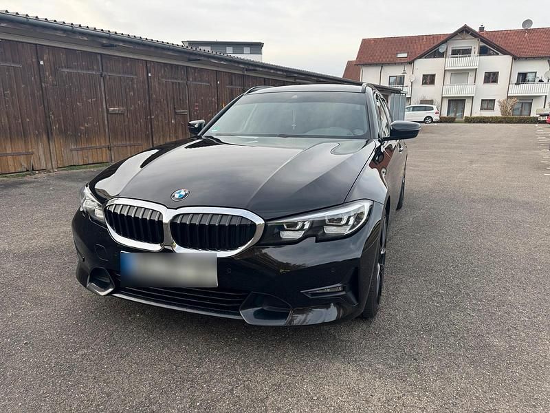 Gebraucht BMW 320 Shadowline 190 PS (139 kW) 2020 Schwarz Kombi