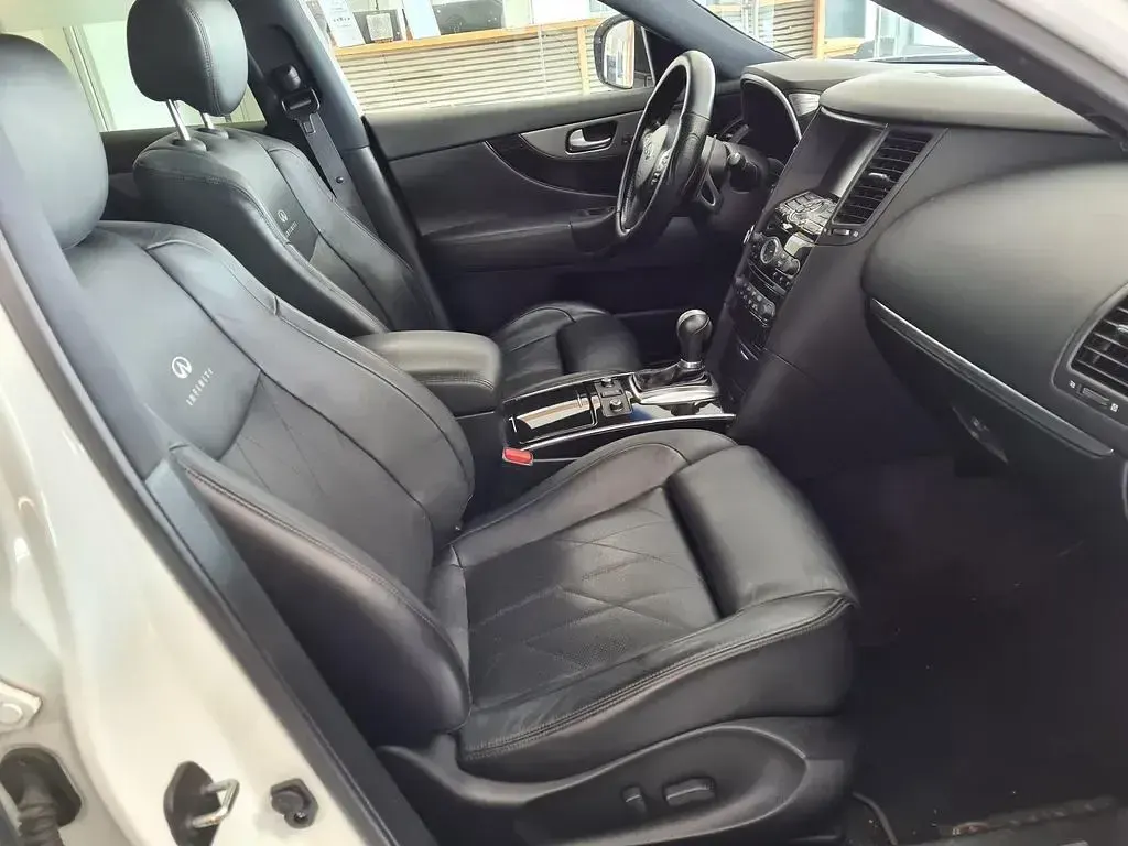 Gebraucht Infiniti QX70 238 PS (175 kW) 2014 Weiß SUV