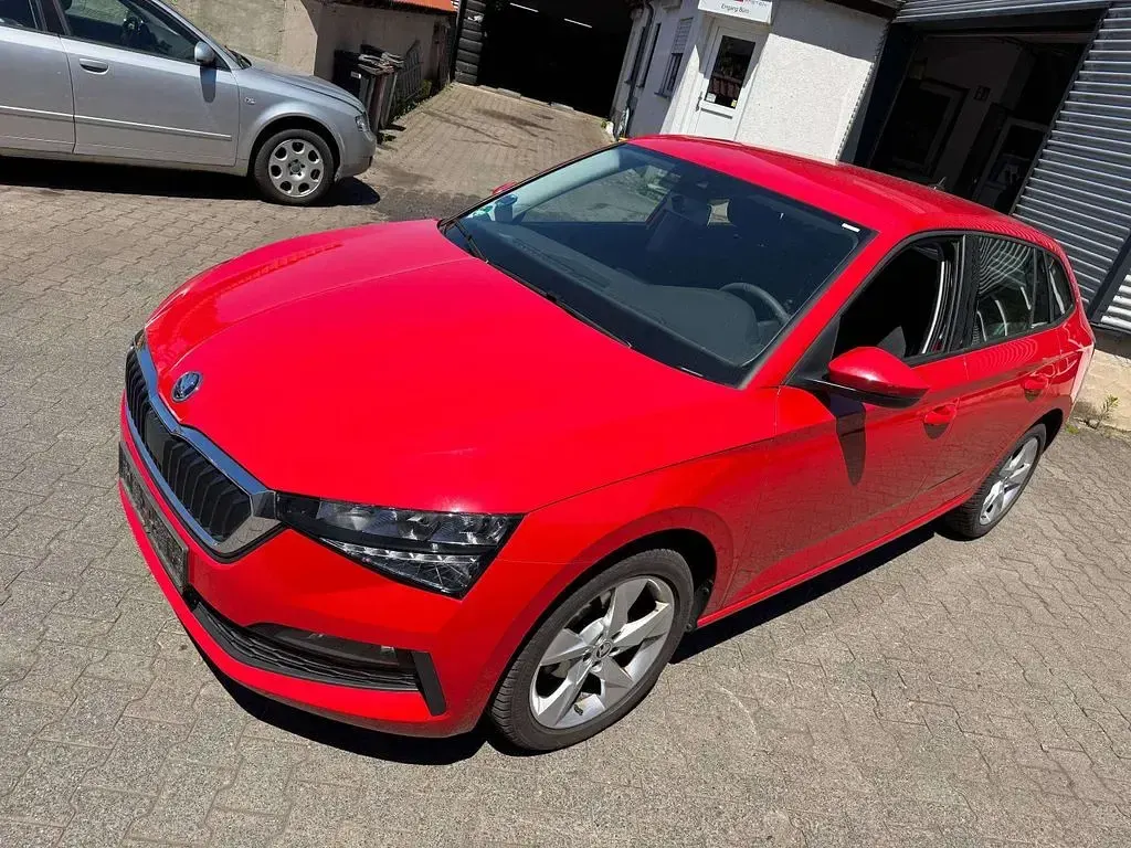 Gebraucht Skoda Scala Cool Plus 116 PS (85 kW) 2021 Corridarot Kleinwagen