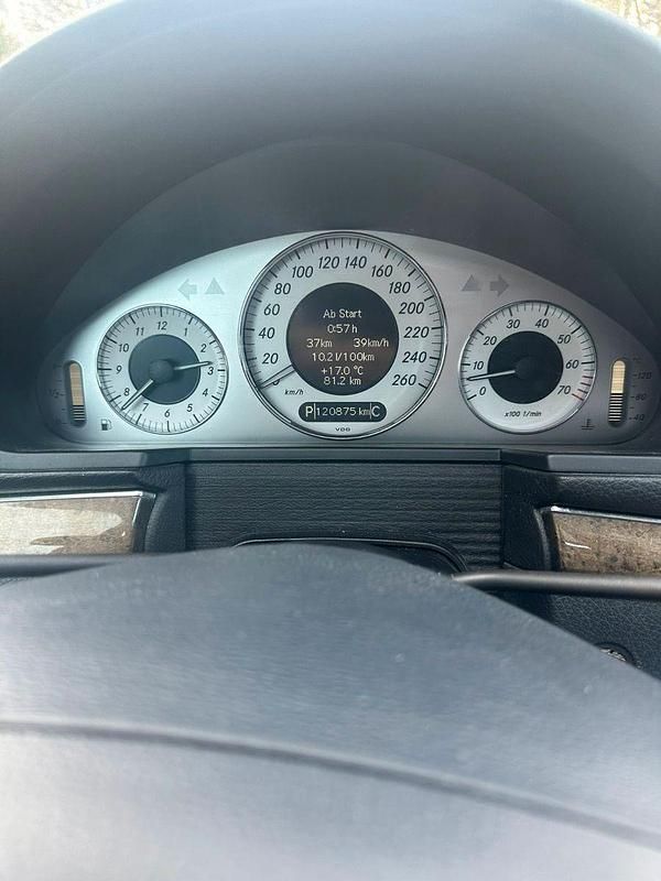 Gebraucht Mercedes E280 Avantgarde 231 PS (169 kW) 2008 Schwarz Kombi