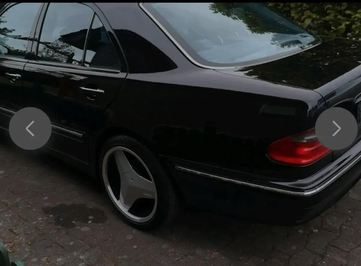 Gebraucht Mercedes E280 204 PS (150 kW) 2002 Schwarz Limousine