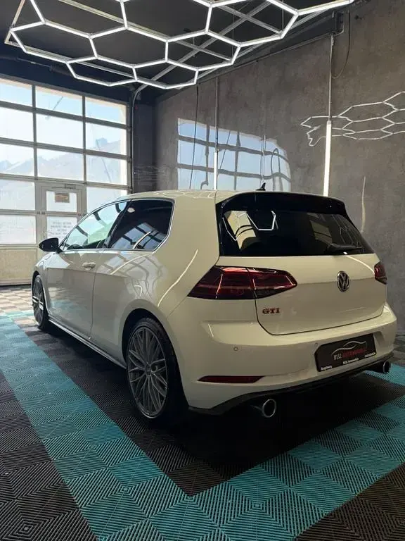 Gebraucht VW Golf VII GTI 245 PS (180 kW) 2017 Weiß Coupé