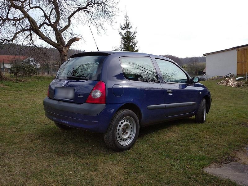 Gebraucht Renault Clio II 75 PS (55 kW) 2004 Blau Kleinwagen