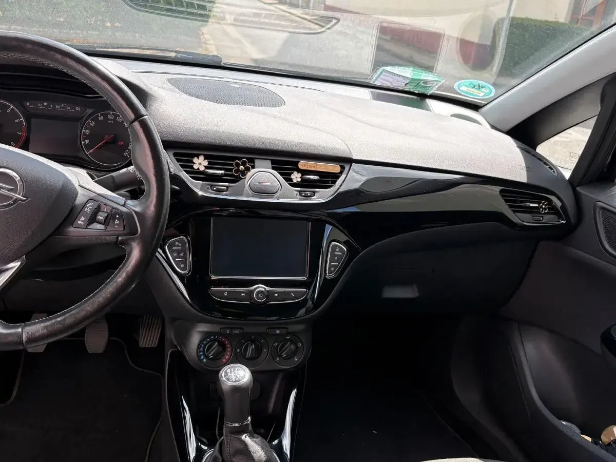 Gebraucht Opel Corsa Edition 90 PS (66 kW) 2019 Schwarz Kleinwagen