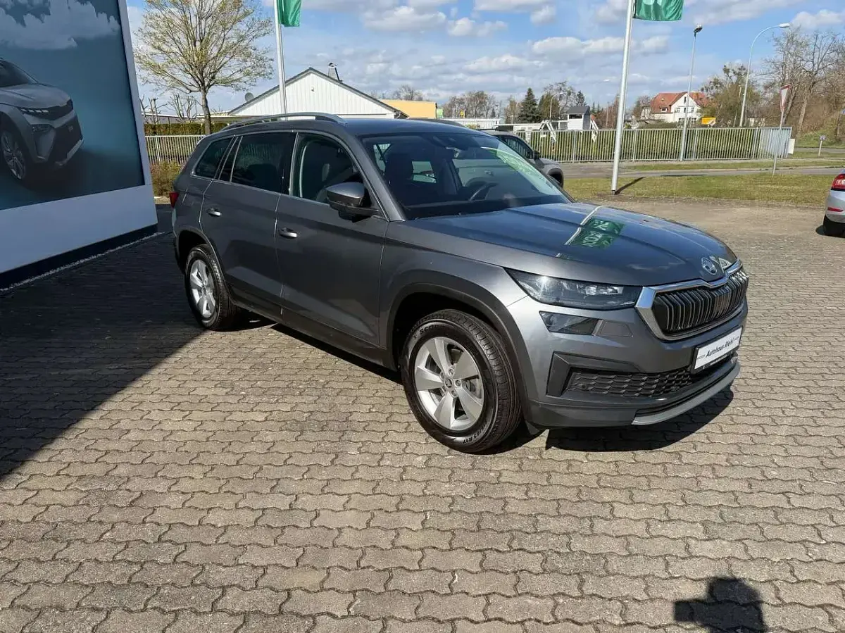 Gebraucht Skoda Kodiaq Style 150 PS (110 kW) 2023 Graphite grau metallic SUV