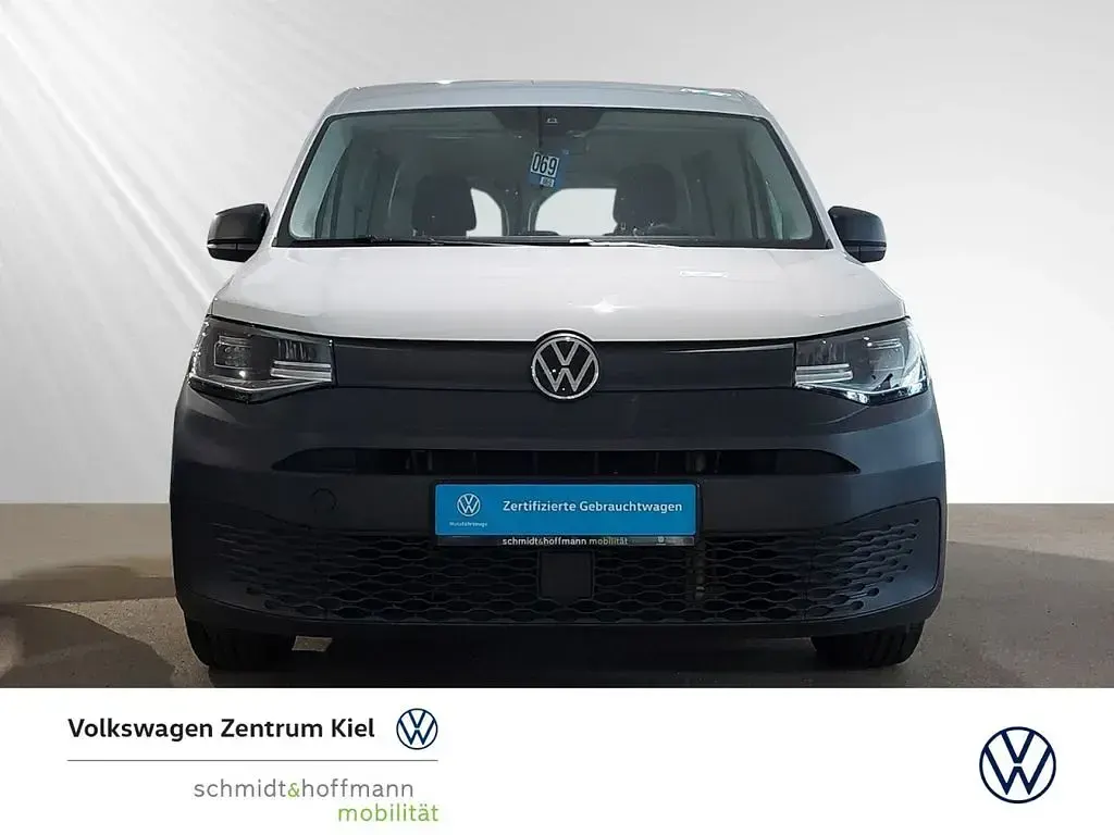 Gebraucht VW Caddy Basis 102 PS (75 kW) 2023 Weiss Van / Kleinbus