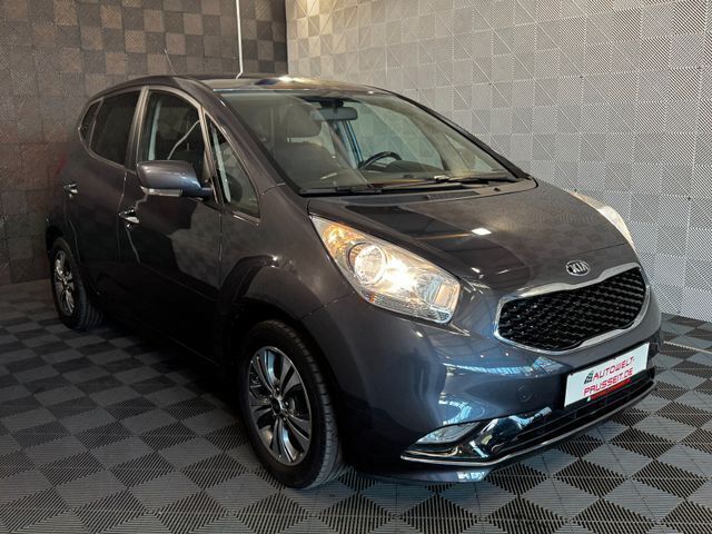 Grau grau Gebraucht 2016 Kia Venga DREAM-TEAM Edition Kleinwagen | 8.870 € (Guter Preis) - Bild 1/4