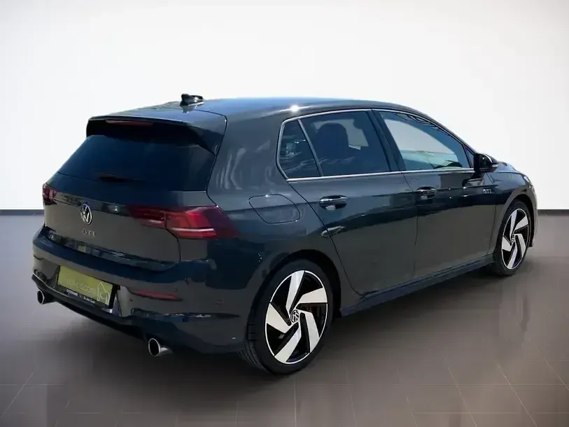 Używany VW Golf VIII Style 265 KM (194 kW) 2024 Szary Sedan/Limuzyna