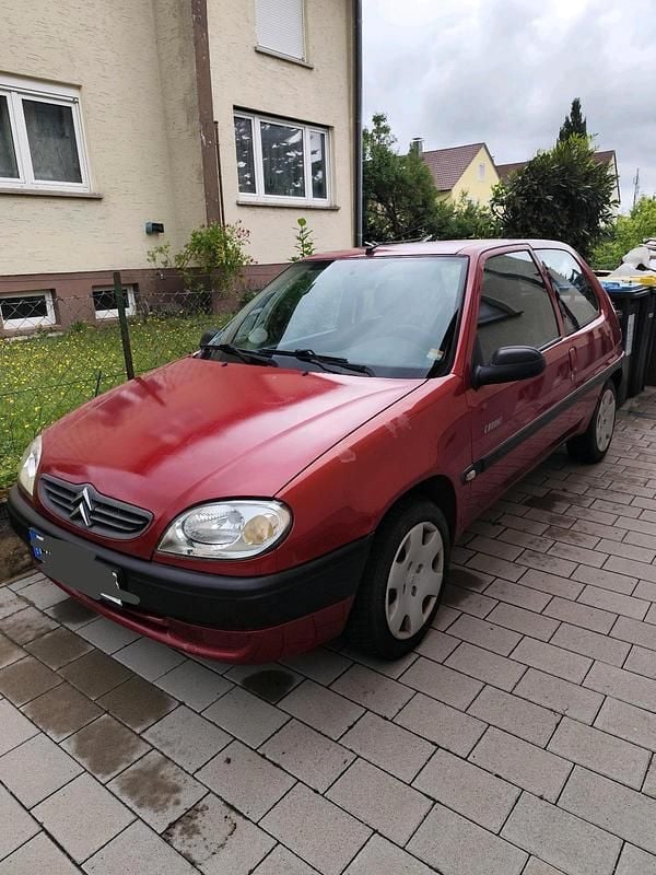 Rot Gebraucht 2001 Citroën Saxo Kleinwagen | 550 € (Fairer Preis) - Bild 1/4