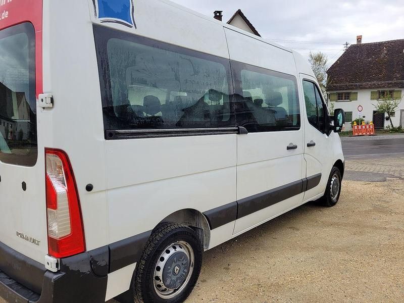 Second-hand Renault Master 136 CP (100 kW) 2015 Alb Van