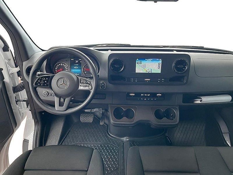 Gebraucht Mercedes Sprinter 170 PS (125 kW) 2023 Arktikweiss Van