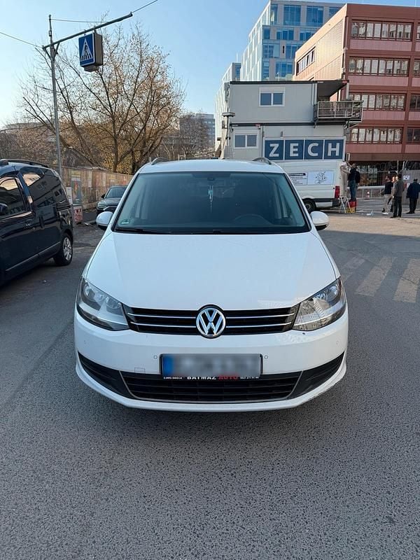Gebraucht VW Sharan 190 PS (139 kW) 2011 Weiß Van / Kleinbus