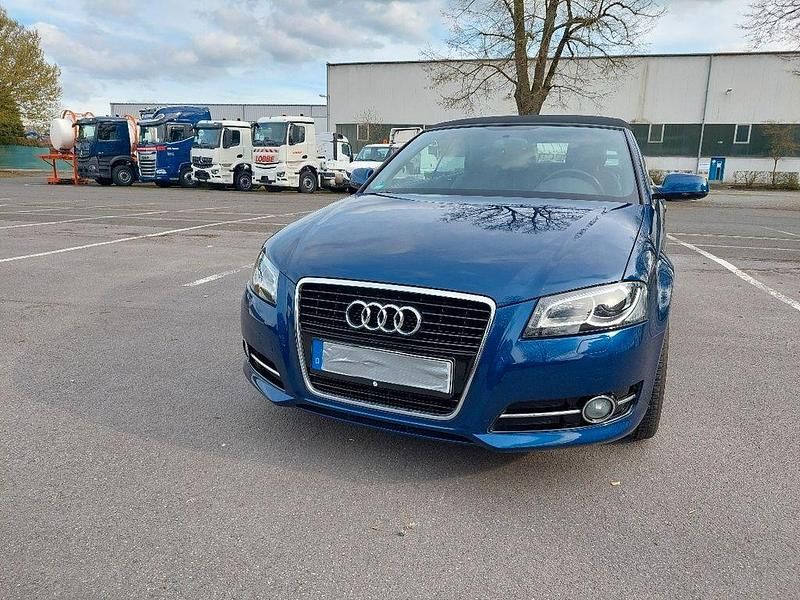 Gebraucht Audi A3 Cabriolet Ambition 125 PS (91 kW) 2012 Blau Cabrio