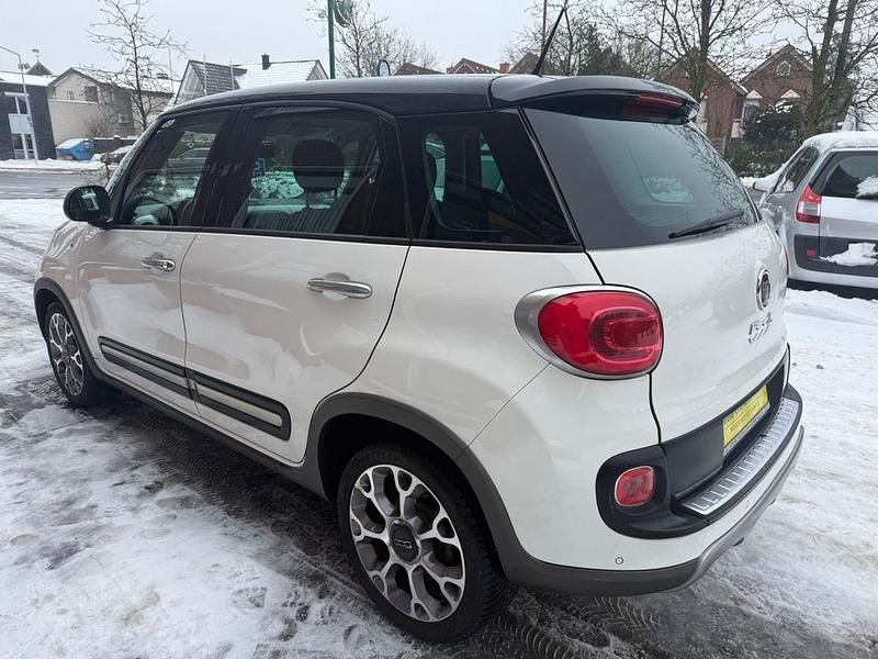 Gebraucht Fiat 500L Trekking 95 PS (69 kW) 2016 Schwarz Van / Kleinbus