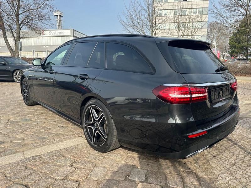 Usado Mercedes E220 AMG 200 CV (147 kW) 2023 Gris Familiar