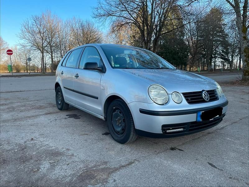 Gebraucht VW Polo 64 PS (47 kW) 2002 Silber Kleinwagen