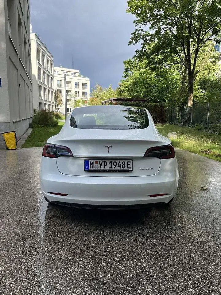Usado Tesla Model 3 258 kW (351 CV) 2022 Berlina