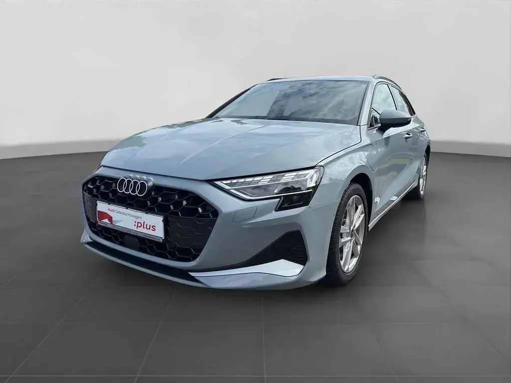 Gebraucht Audi A3 Advanced 204 PS (150 kW) 2025 Grau Limousine