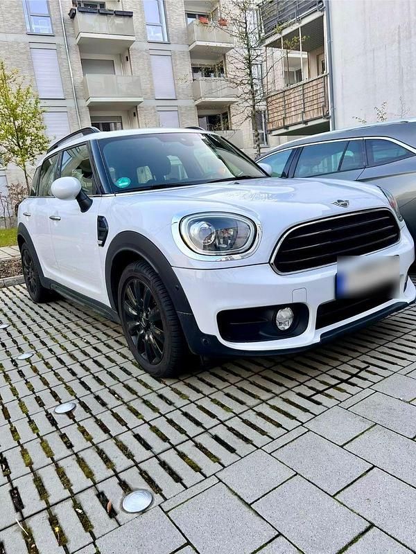 Second-hand Mini ONE 102 CP (75 kW) 2019 Alb Hatchback