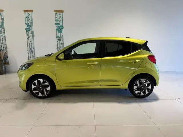 Neu Hyundai i10 GO! 79 PS (58 kW) 2025 Mangrove green pearl Kleinwagen