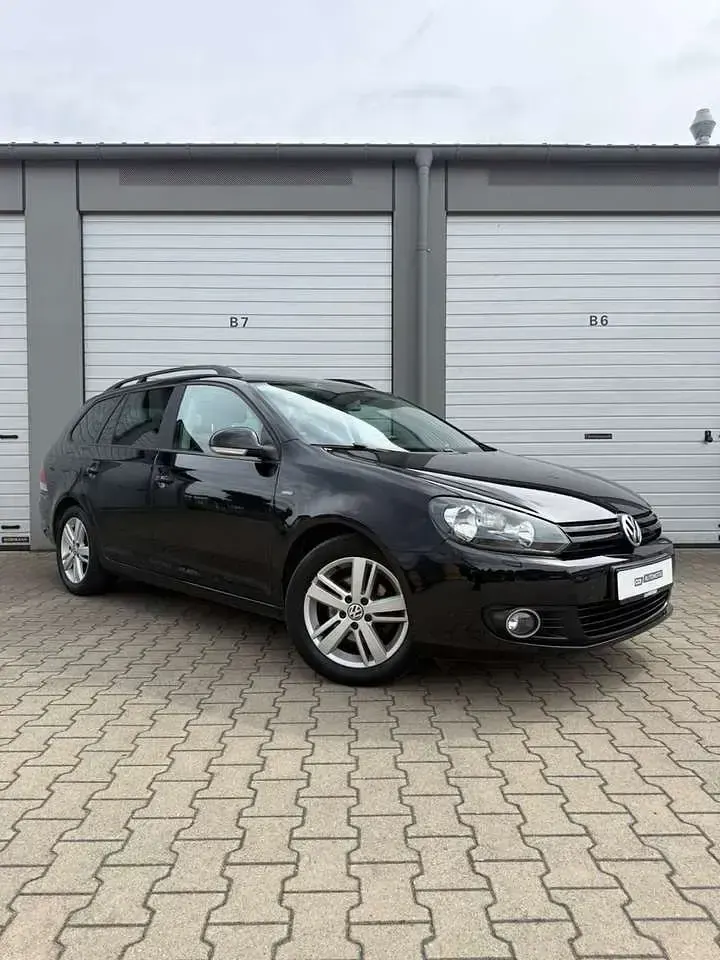 Gebraucht VW Golf VII Match 105 PS (77 kW) 2013 Schwarz Kombi