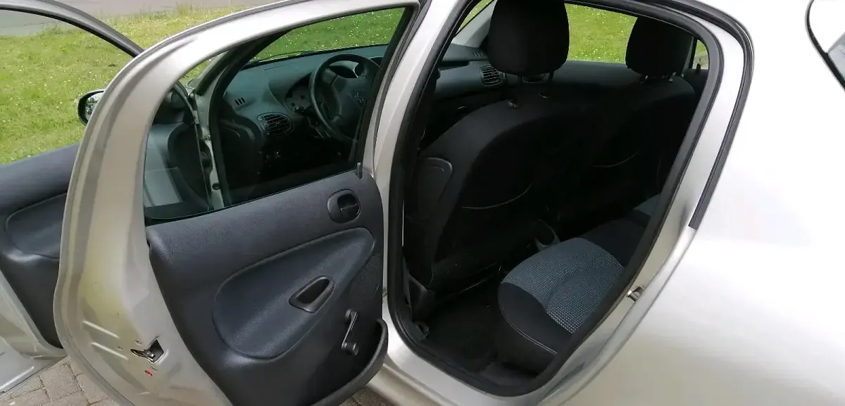Gebraucht Peugeot 206 88 PS (64 kW) 2003 Grau Kleinwagen