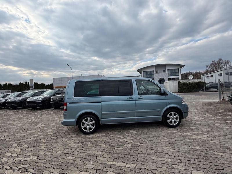 Gebraucht VW Multivan 174 PS (127 kW) 2007 Blau Van / Kleinbus