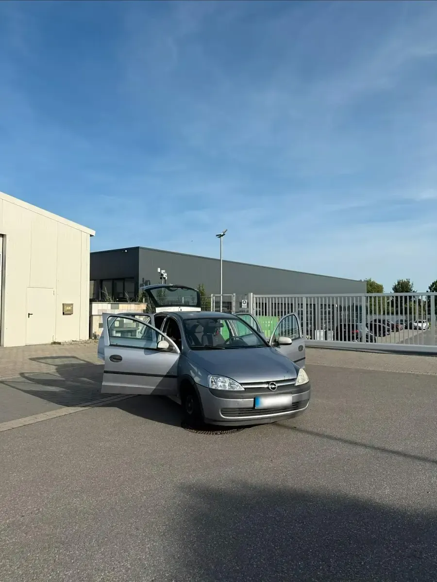 Gebraucht Opel Corsa 74 PS (54 kW) 2003 Silber Kleinwagen