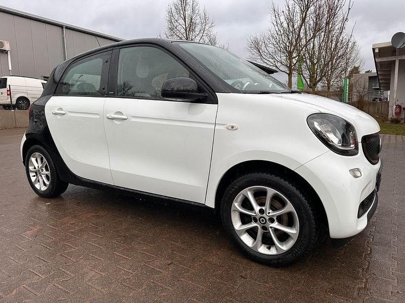 Gebraucht Smart ForFour Basis 71 PS (52 kW) 2015 Weiß Kleinwagen