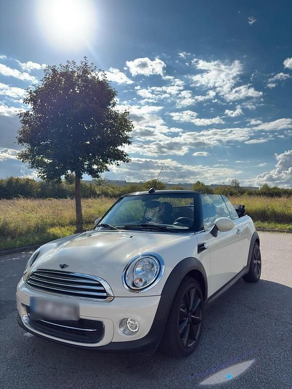 Beige Gebraucht 2015 Mini Cooper Cabriolet Cabrio | 11.000 € (Fairer Preis) - Bild 1/4